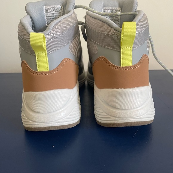 WOMEN'S SKECHERS BOBS SPORT SPARROW 2.0 - SNOW MOUNTAIN SIZE 6.5 - Picture 6 of 7